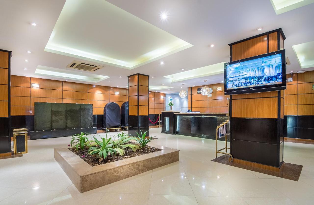 Al Muhaidb Al Takhassosi Abaqrino Riyadh Exterior photo